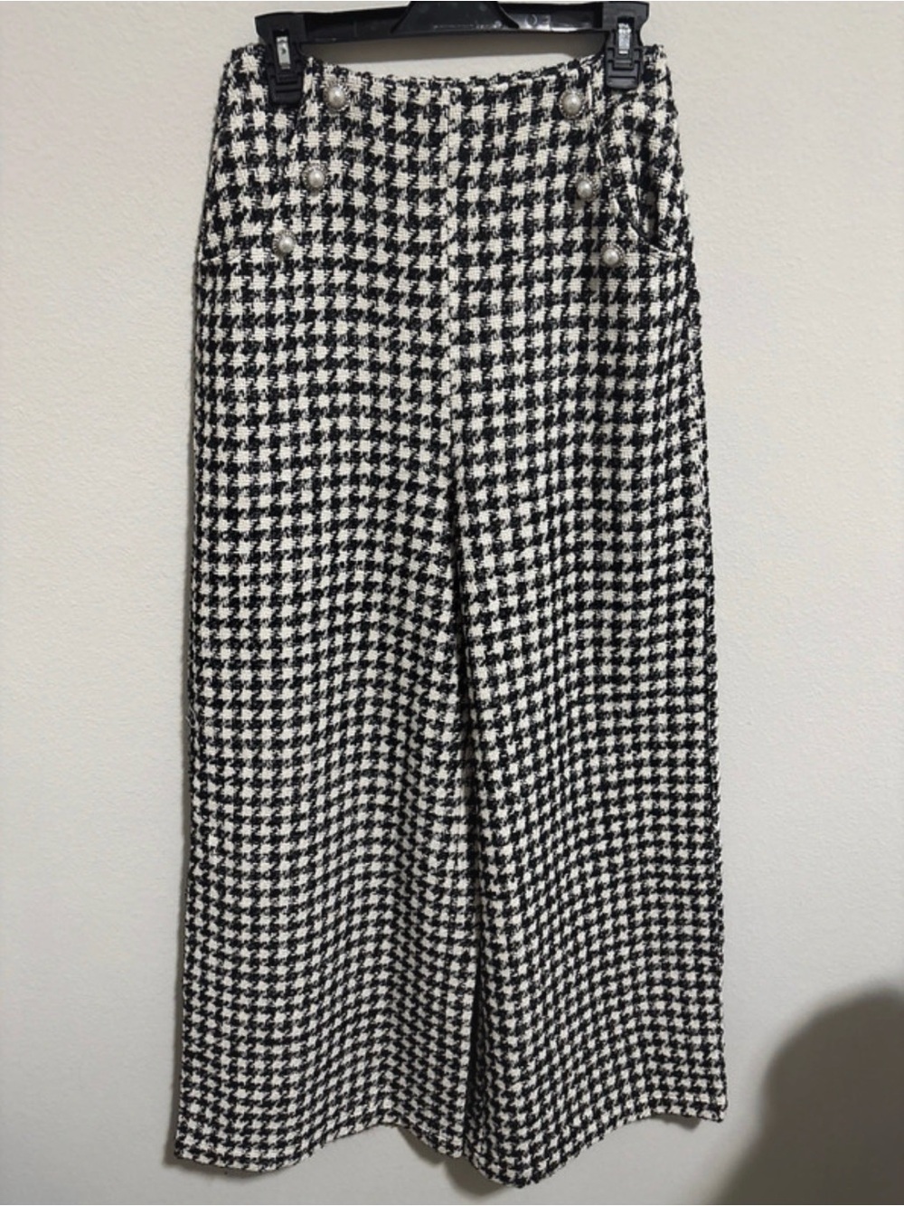 Vici Black & White Houndstooth Wide-Leg Pants with Pearl Buttons